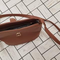 가방, iLost를 사용하여 Regio Limburg - Leuven에 보고됨