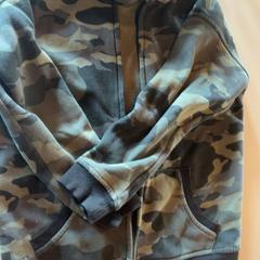 Mellény, amint azt Familiepark Drievliet az iLost segítségével jelentette.