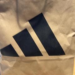 Purchase adidas puchase, as reported by Designer Outlet Roermond using iLost