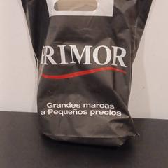 Bolsa primor pequeña de plastico, ha sido reportado por RÍO Shopping - Valladolid con iLost