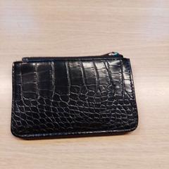 Peněženka Celik, jak nahlášeno Regio Limburg - Leuven pomocí iLost