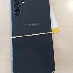 الهاتف الذكي Samsung - zwart، كما تم الإبلاغ عنه بواسطة Regio Oost-Vlaanderen عبر iLost