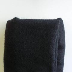 衣類 - Sjaal がiLostで Regio Antwerpen - Brussel によって報告されました