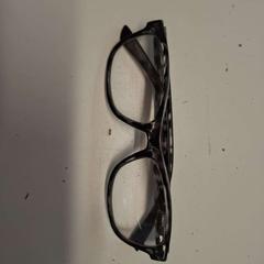 안경 zwart, iLost를 사용하여 Avonturenpark Hellendoorn에 보고됨