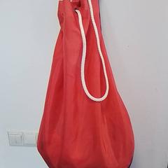 Ruksak, ako bolo nahlásené Hermes Eindhoven pomocou iLost