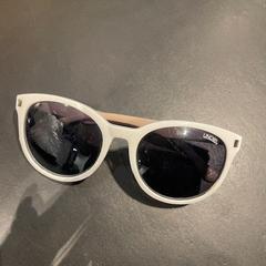 Eguzkitako betaurrekoak wit, gisa salatu by Hotel Van der Valk Harderwijk op de Veluwe iLost erabiliz