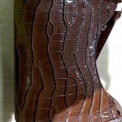 Táska - handtas, amint azt Regio Antwerpen - Brussel az iLost segítségével jelentette.