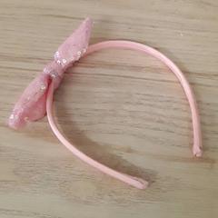 Diadem, como reportado por IKEA Breda utilizando o iLost