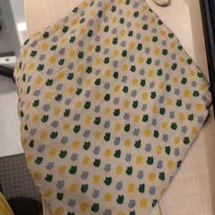 Peluche pulseira, como reportado por IKEA Toulouse utilizando o iLost