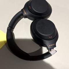 Hoofdtelefoon, jak nahlášeno Bibliotheek Neude (Utrecht) pomocí iLost