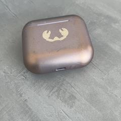 Etui na airpody, zgłoszono przez Arriva Achterhoek-Rivierenland przy użyciu iLost