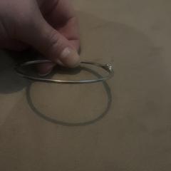 Armband, come riportato a iLost