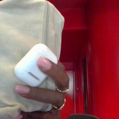 Teléfono white iPhone, ha sido reportado por MEININGER Hotel Roma Termini con iLost