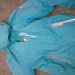 ジャケット がiLostで SnowWorld Landgraaf によって報告されました