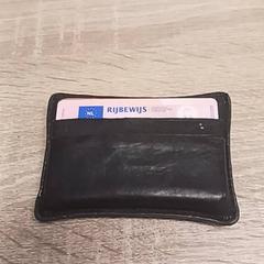 Pashouder Schnalz، كما تم الإبلاغ عنه بواسطة EBS Spijkenisse عبر iLost