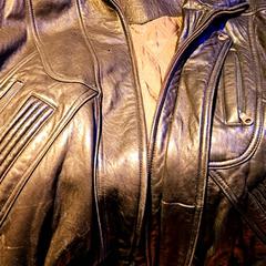 Jacke Leather black, gemeldet von Club Nyx/Exit Café über iLost