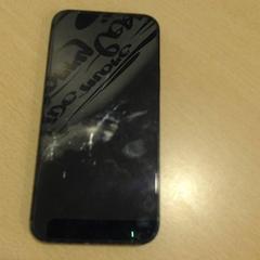 Iphone zwart, zgłoszono przez Walibi Holland przy użyciu iLost