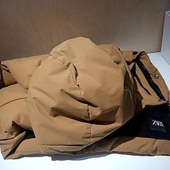 Giacca, come riportato da IKEA Groningen utilizzando iLost