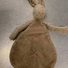 꼭 껴안고 싶은 장난감, iLost를 사용하여 IKEA Haarlem에 보고됨