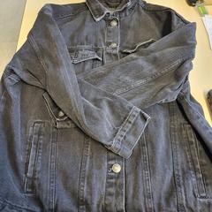 Spijkerjas Zwart, segundo informou Connexxion Zeeland usando iLost