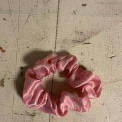 Hårband Roze, rapporterat av Artis med iLost