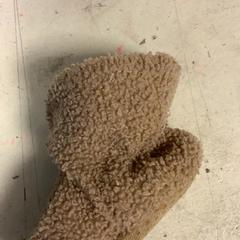 Babyschoen, rapporterat av Artis med iLost