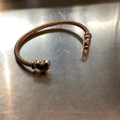 Náramok Pink, ako bolo nahlásené MEININGER Hotel Leipzig Hauptbahnhof pomocou iLost