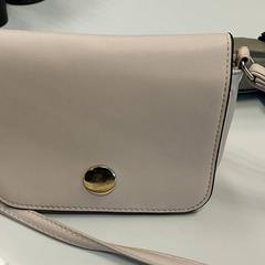 Väska - Sanchez Guerrero, rapporterat av Centraal magazijn med iLost