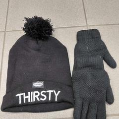 Muts en handsch zwart, jak nahlášeno Regio Oost-Vlaanderen pomocí iLost