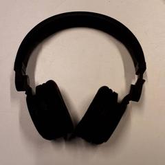 Kopfhörer, gemeldet von Qbuzz ZHN über iLost