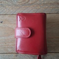 Rode portemonnee, as reported to iLost