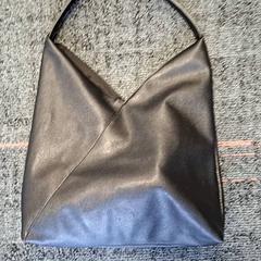 Bag, as reported by Connexxion Amstelveen using iLost