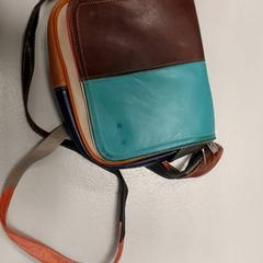 Poltsa, gisa salatu by Centraal magazijn iLost erabiliz