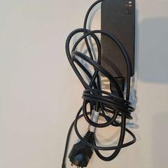 Laptop charger Zwart, as reported by TU/e - Receptie Flux using iLost