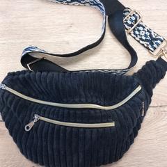 Dámska kabelka, ako bolo nahlásené Pouw Vervoer pomocou iLost