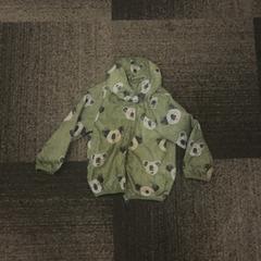 Chaqueta infantil Beesten hoofdjes, segundo informou Jaarbeurs usando iLost
