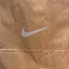 Purchase nike, segundo informou Designer Outlet Roermond usando iLost