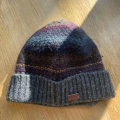 Beanie grijs, blauw, fatface, jak nahlášeno Hortus pomocí iLost