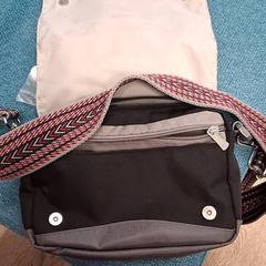 Handtasche, gemeldet von RRReis Trein Amersfoort / Ede-Wageningen über iLost