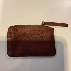 Pasjeshouder shields., Texas, como reportado por Gemeente Amsterdam - Bureau Gevonden Voorwerpen utilizando o iLost