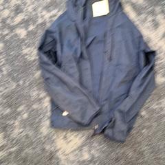 السترة، كما تم الإبلاغ عنه بواسطة Transdev Gooi en Vechtstreek عبر iLost