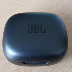JBL draadloze headset oplader, jak bylo nahlášeno na iLost