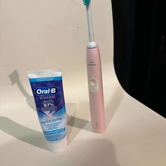 Brosse pink, a été signalé par Room Mate Bruno utilisant iLost