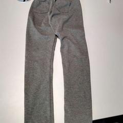 Pantalon enfant, a été signalé par Twisto utilisant iLost