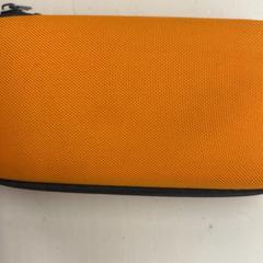 Szemüvegtok, amint azt GVB az iLost segítségével jelentette.