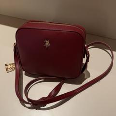 Taška, jak nahlášeno Van der Valk Hotel Eindhoven - Best pomocí iLost