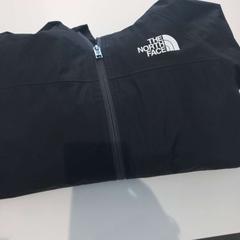 Bunda Kinder jas, jak nahlášeno Arriva Limburg Zuid pomocí iLost