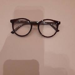 Gafas Bruine leesbril, ha sido reportado por Van der Valk Hotel Schiphol con iLost