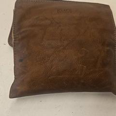 Brieftasche Touil, gemeldet von GVB über iLost