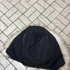 Beanie, zgłoszono przez Regio Limburg - Leuven przy użyciu iLost
